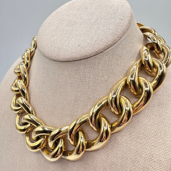 Vintage Carolee Chunky Chain Choker Necklace Gold Tone 16 1/2” Signed Chic Heavy - Picture 4 of 12